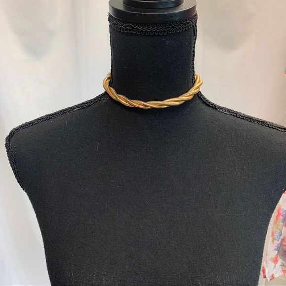 Napier vintage Gold plated twisted choker necklace - Picture 2 of 3